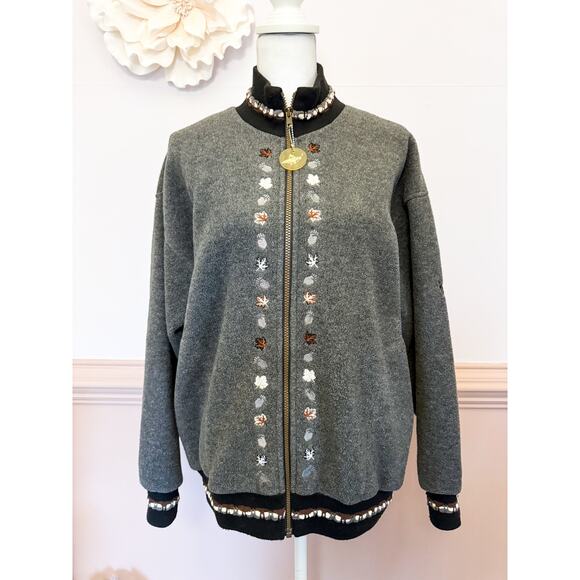Tundra Sport Vintage Canada Zip Up Jacket with embroidery Size Small